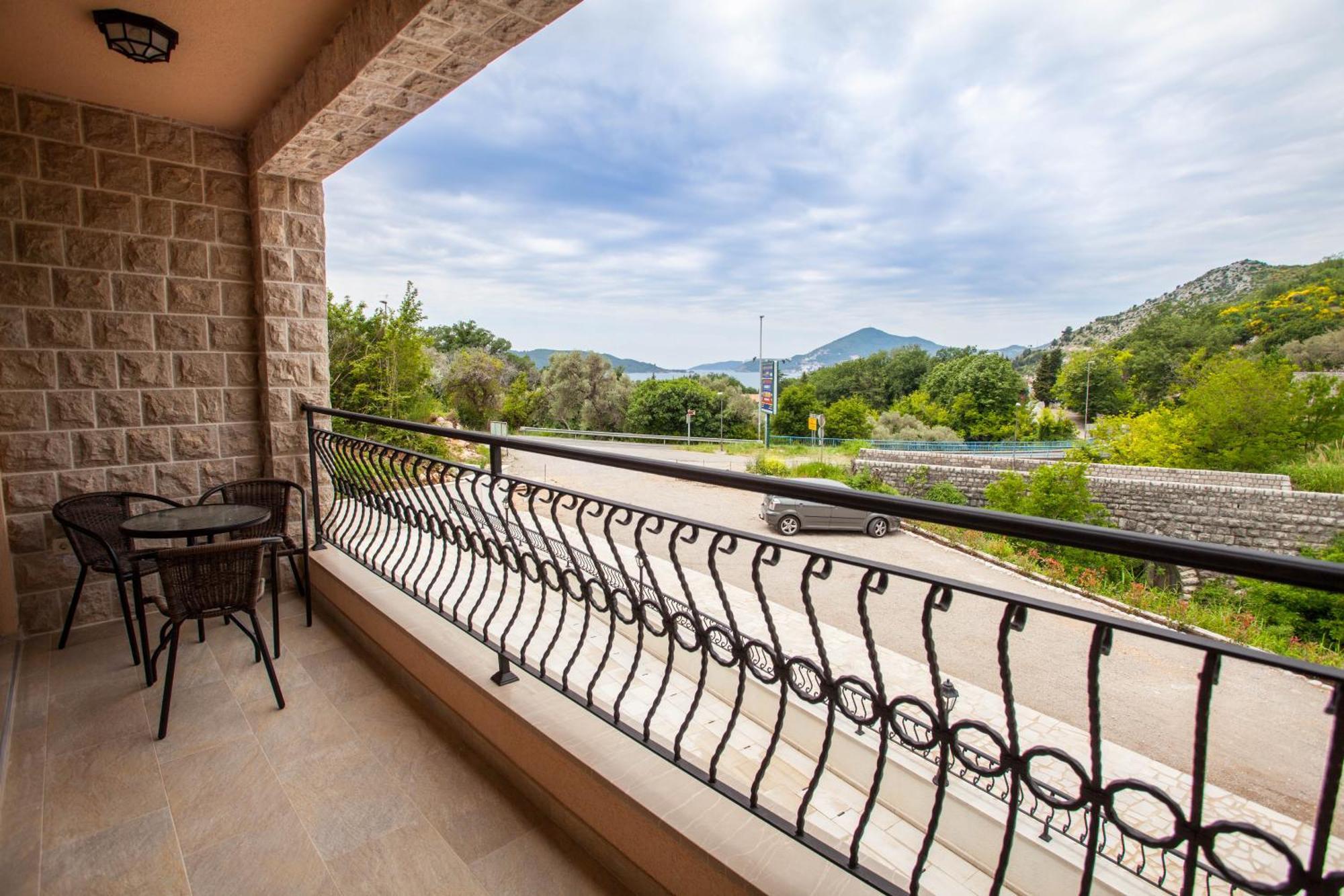 Appartement Rosmarino à Sveti Stefan Extérieur photo
