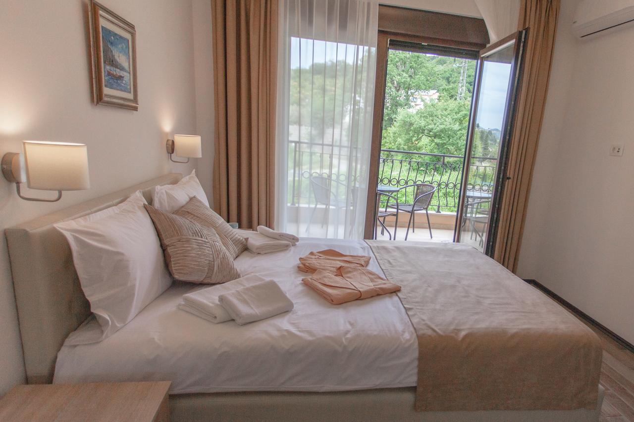 Appartement Rosmarino à Sveti Stefan Extérieur photo