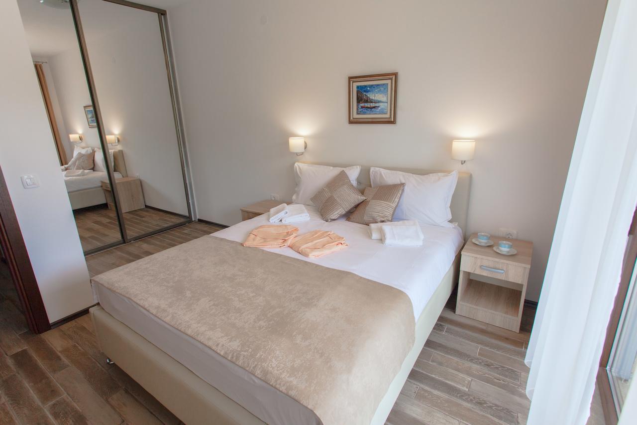 Appartement Rosmarino à Sveti Stefan Extérieur photo
