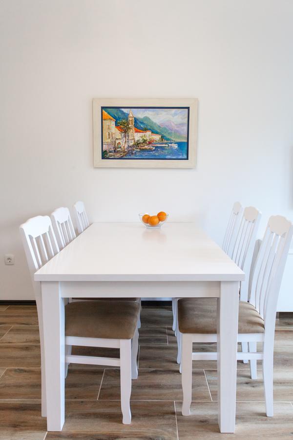 Appartement Rosmarino à Sveti Stefan Extérieur photo