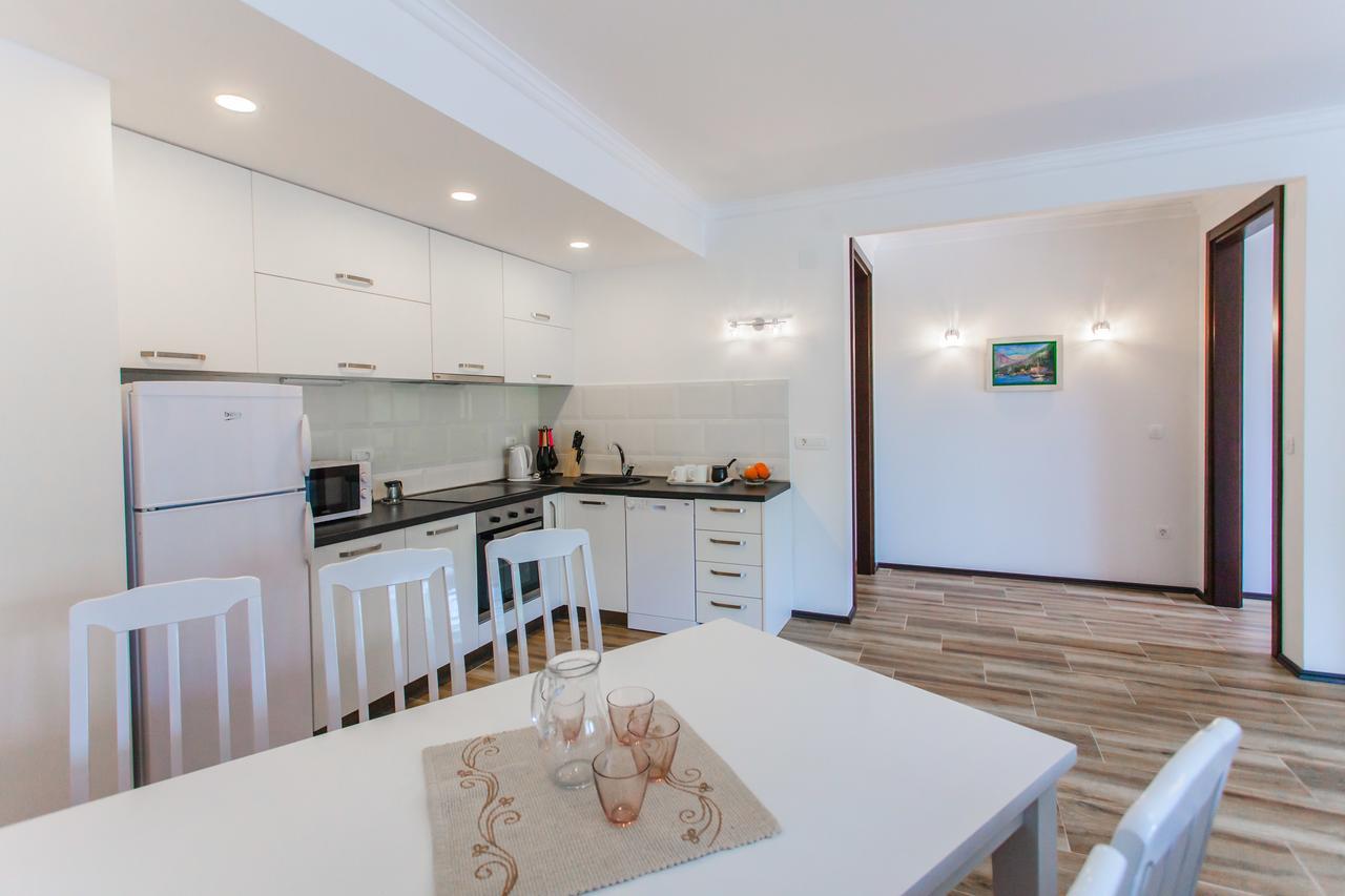 Appartement Rosmarino à Sveti Stefan Extérieur photo