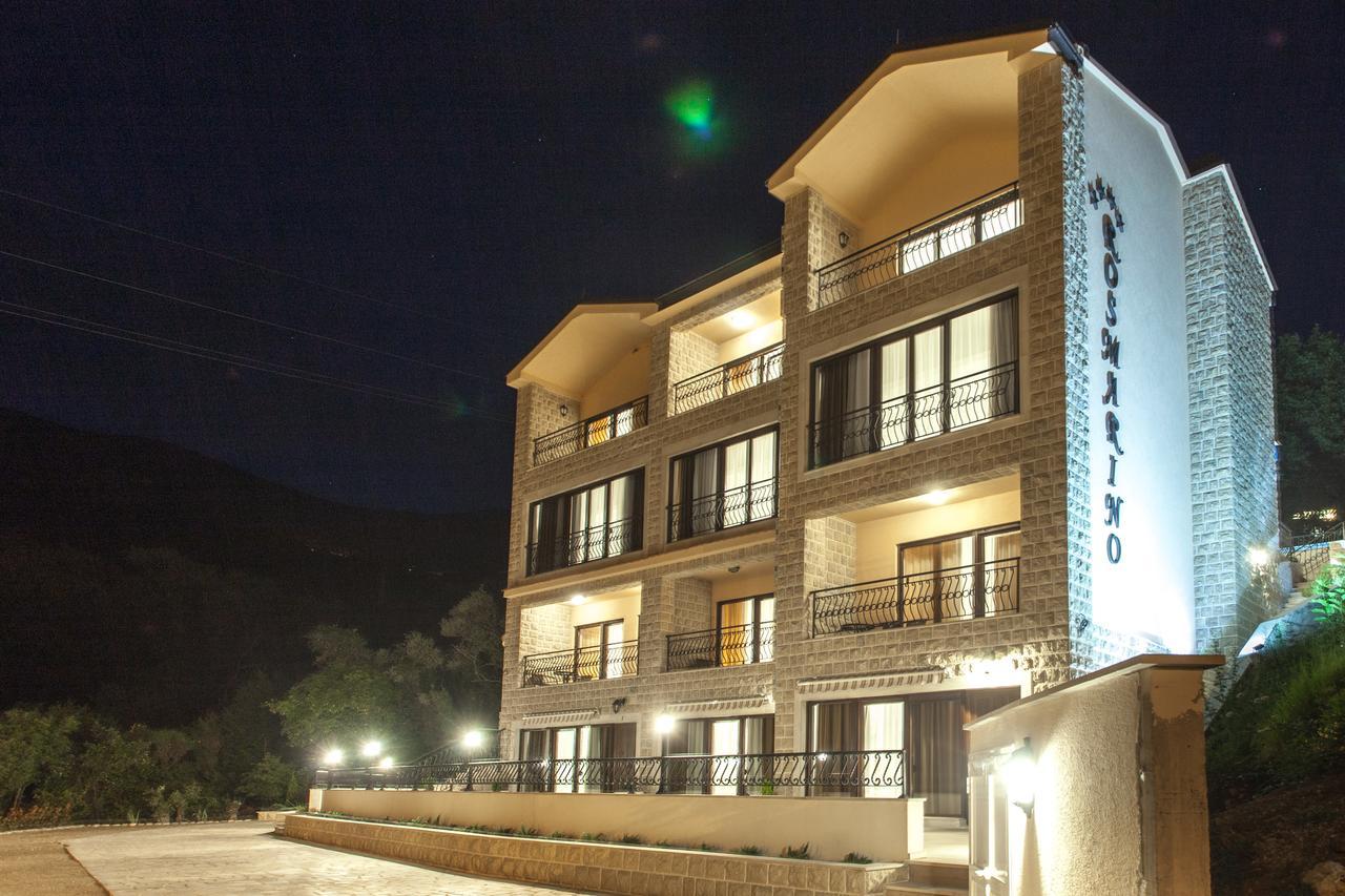 Appartement Rosmarino à Sveti Stefan Extérieur photo