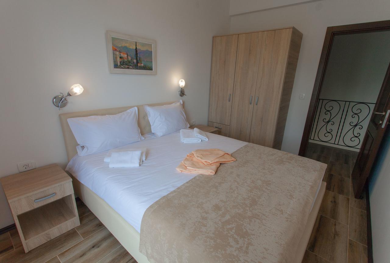 Appartement Rosmarino à Sveti Stefan Extérieur photo