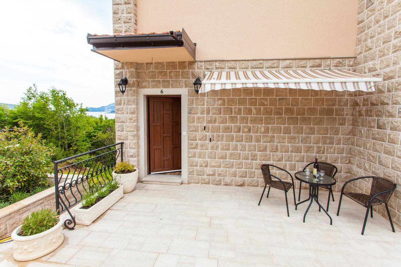 Appartement Rosmarino à Sveti Stefan Extérieur photo