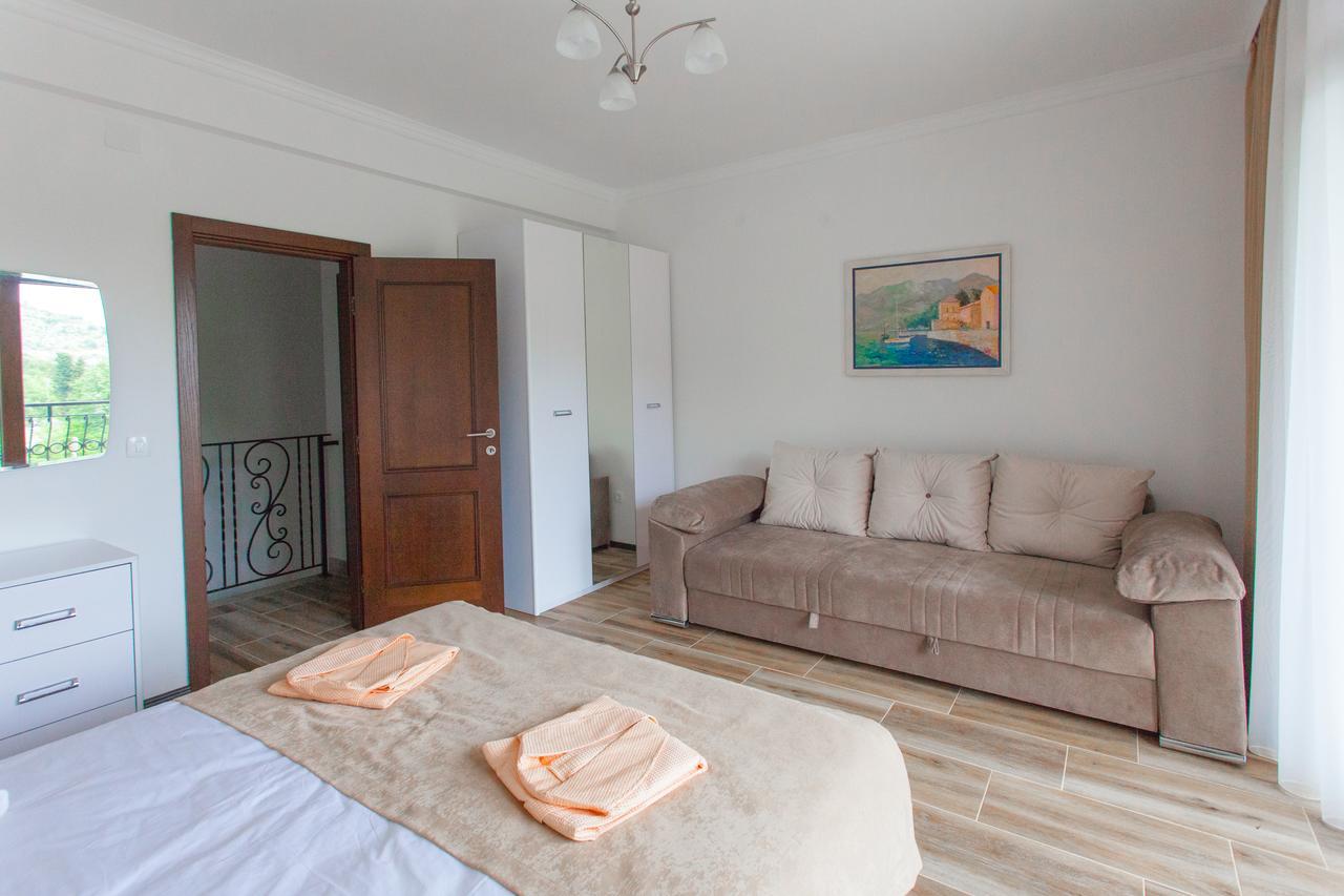 Appartement Rosmarino à Sveti Stefan Extérieur photo