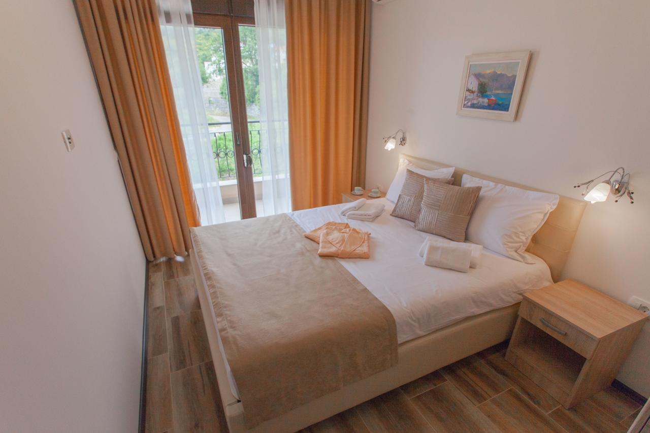 Appartement Rosmarino à Sveti Stefan Extérieur photo