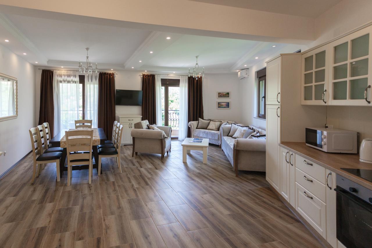 Appartement Rosmarino à Sveti Stefan Extérieur photo