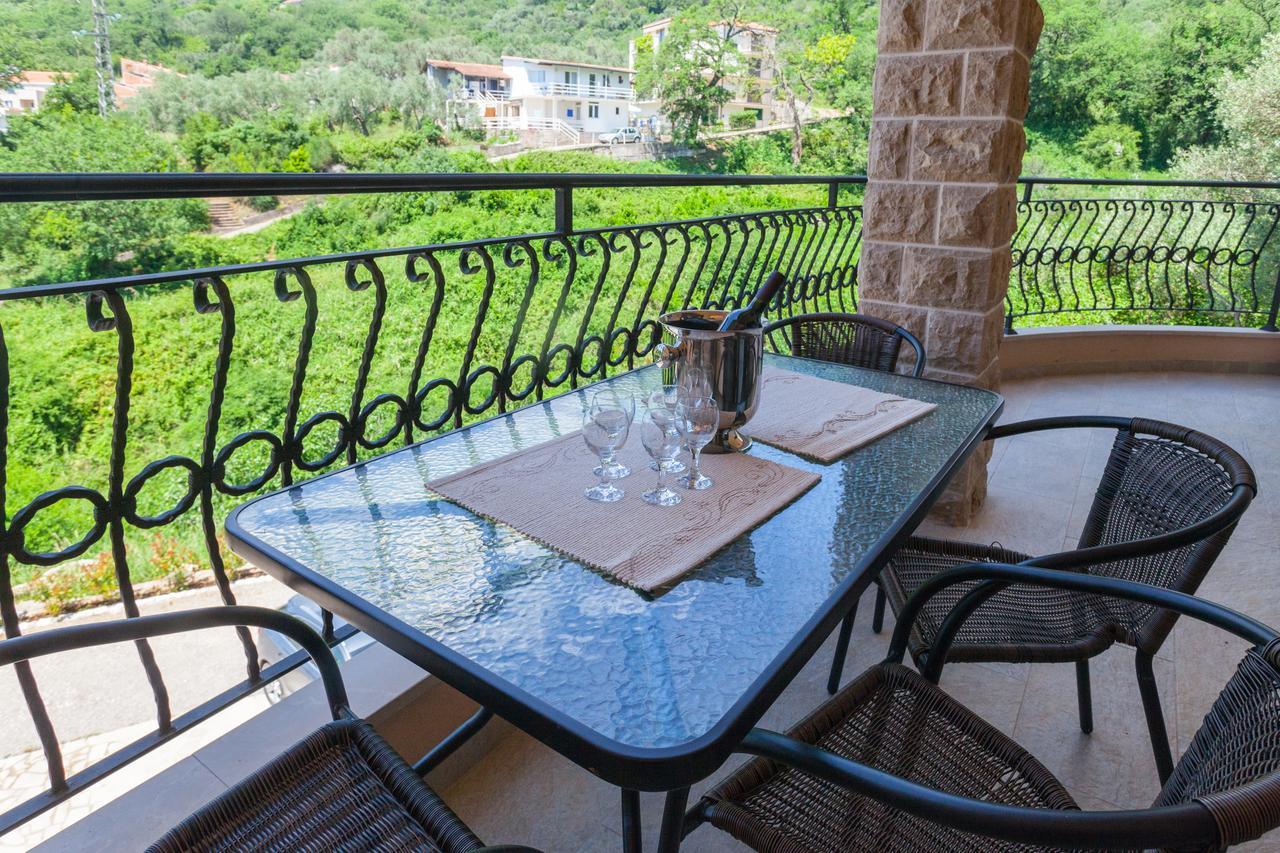 Appartement Rosmarino à Sveti Stefan Extérieur photo